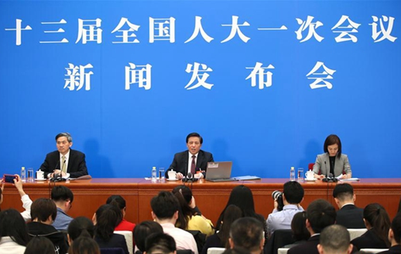 Presidium elected, agenda set for China's annual legislative session